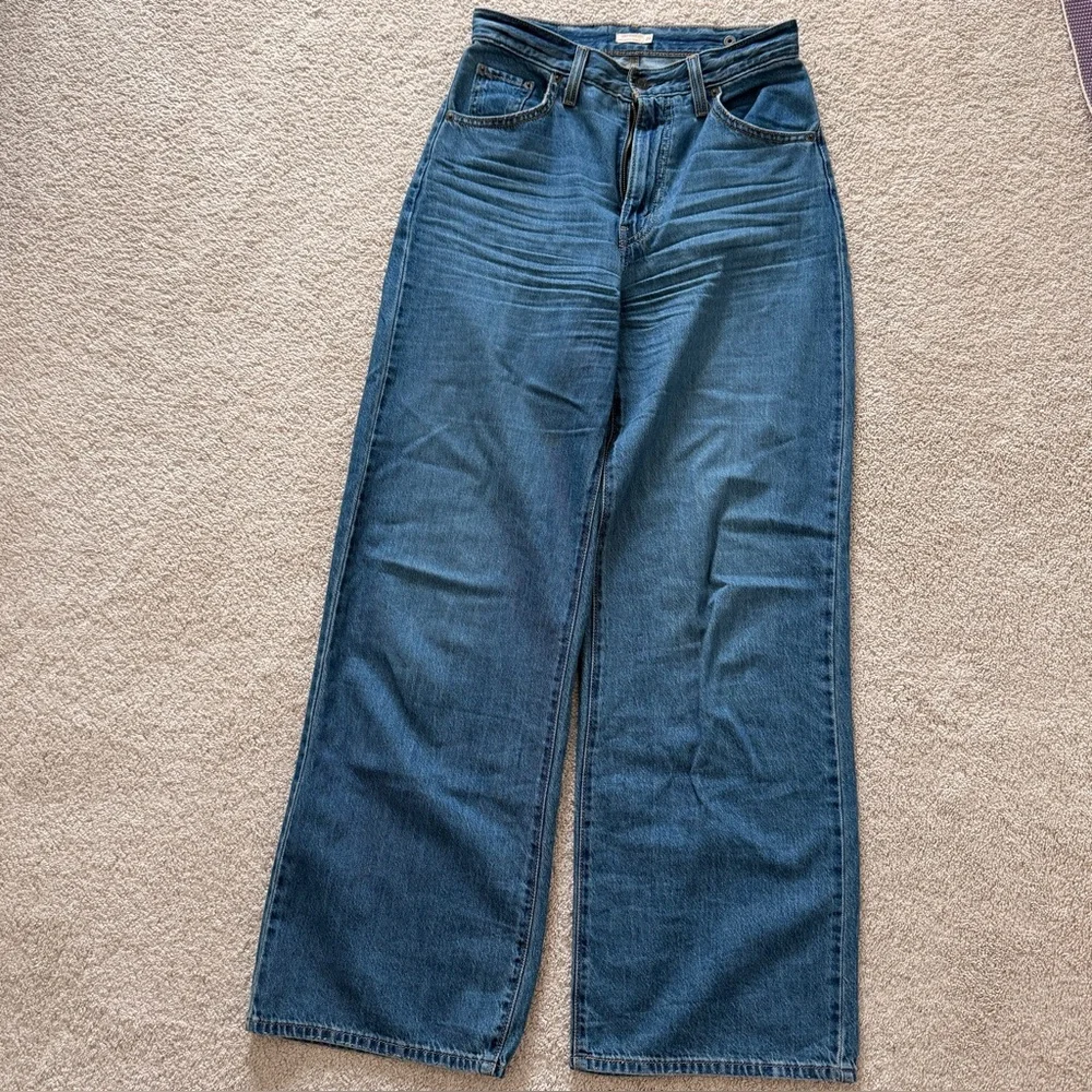 LEVIS | VIRAL CLENCH WAIST BAGGY JEANS ♥️ - Picture 2 of 4